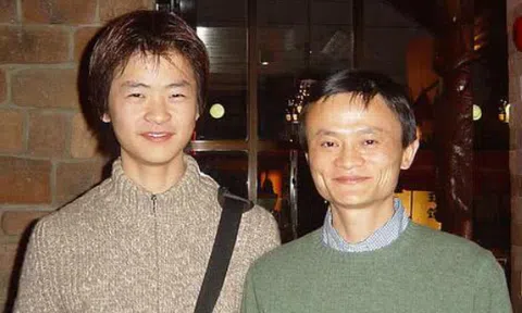 Tỷ phú châu Á cai nghiện game cho con trai và cách giáo dục `độc, lạ` 